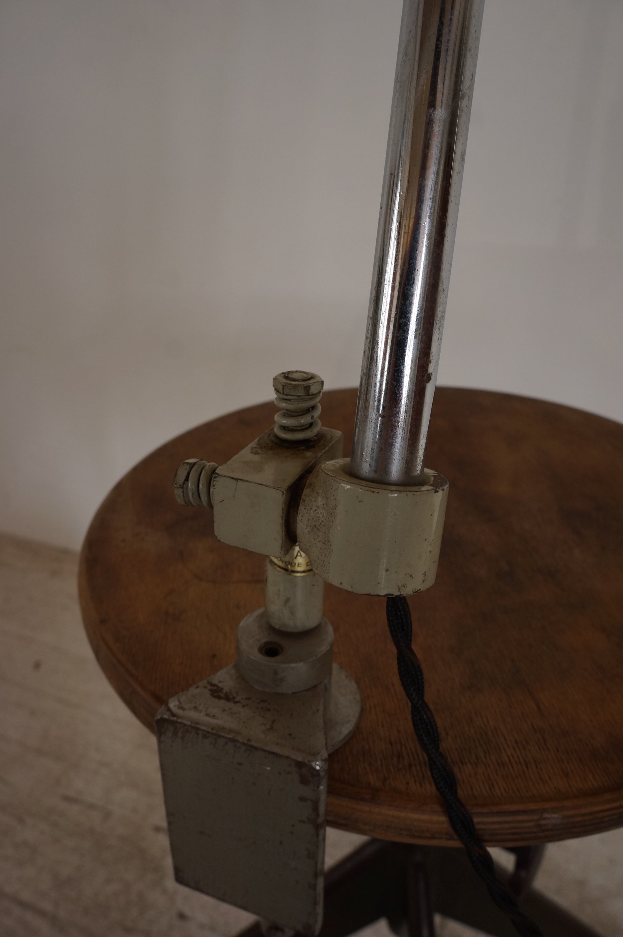 Clamp Lamp / "KI-E-KLAIR"