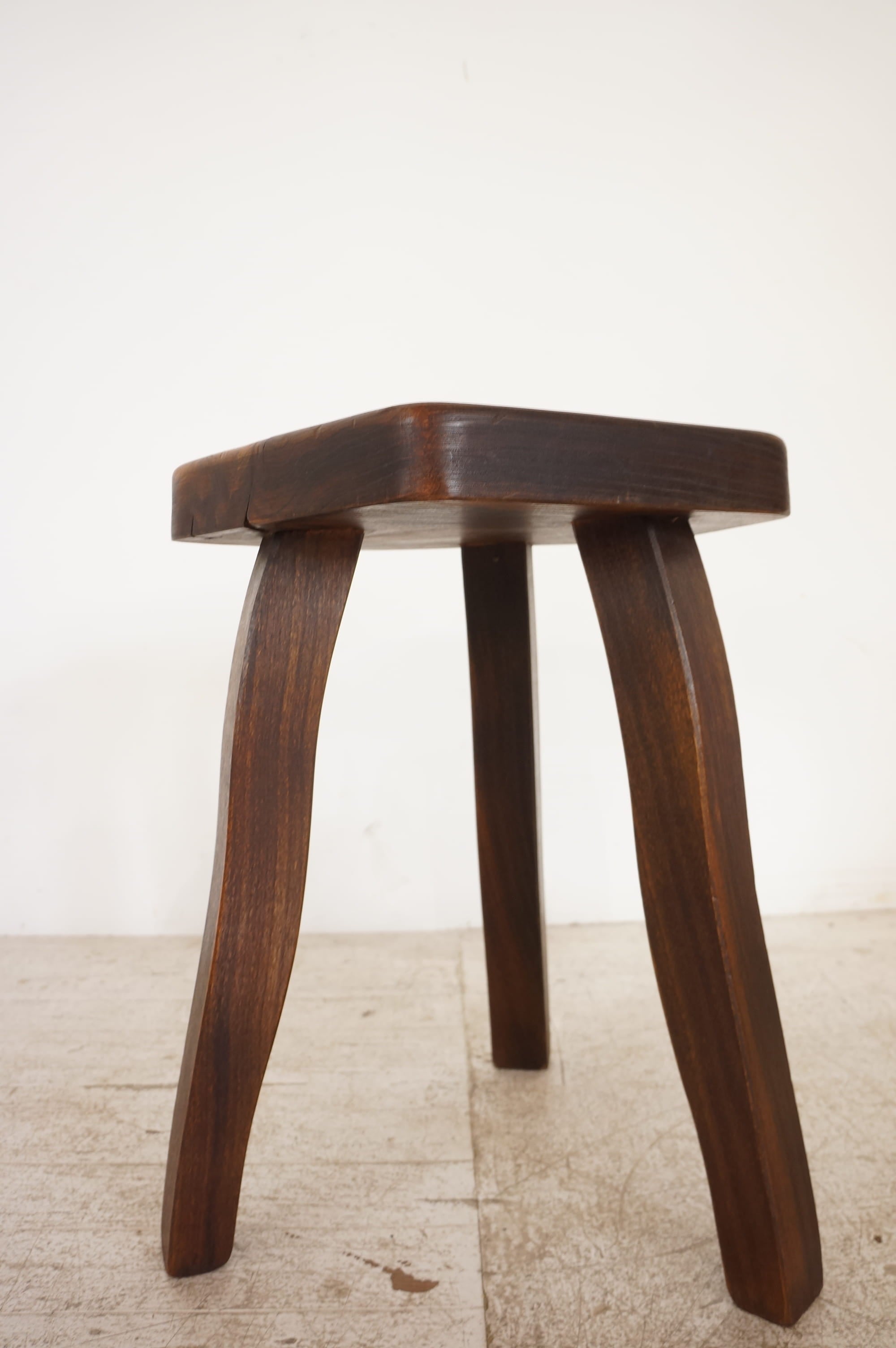 Tripod Stool / Aranjou (商談中)