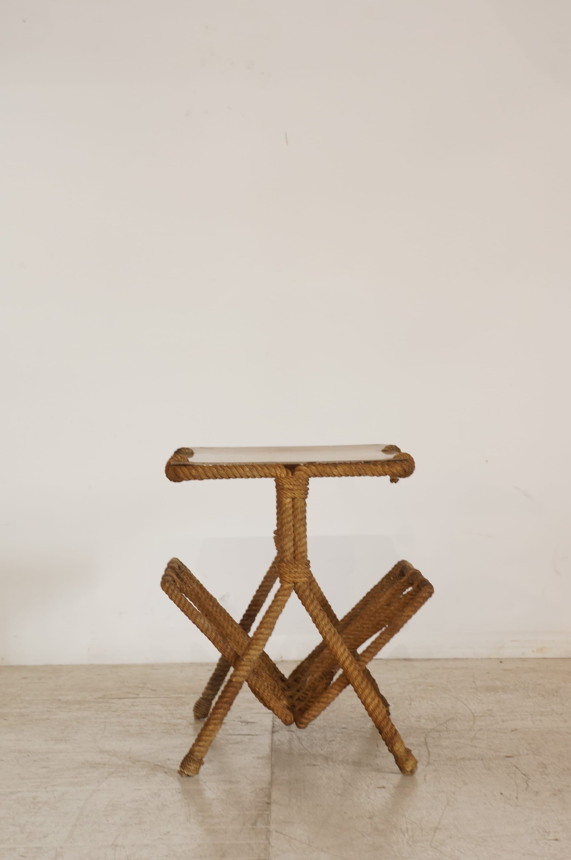 Rope Coffee Table with Magazine Rack / Audoux-Minet