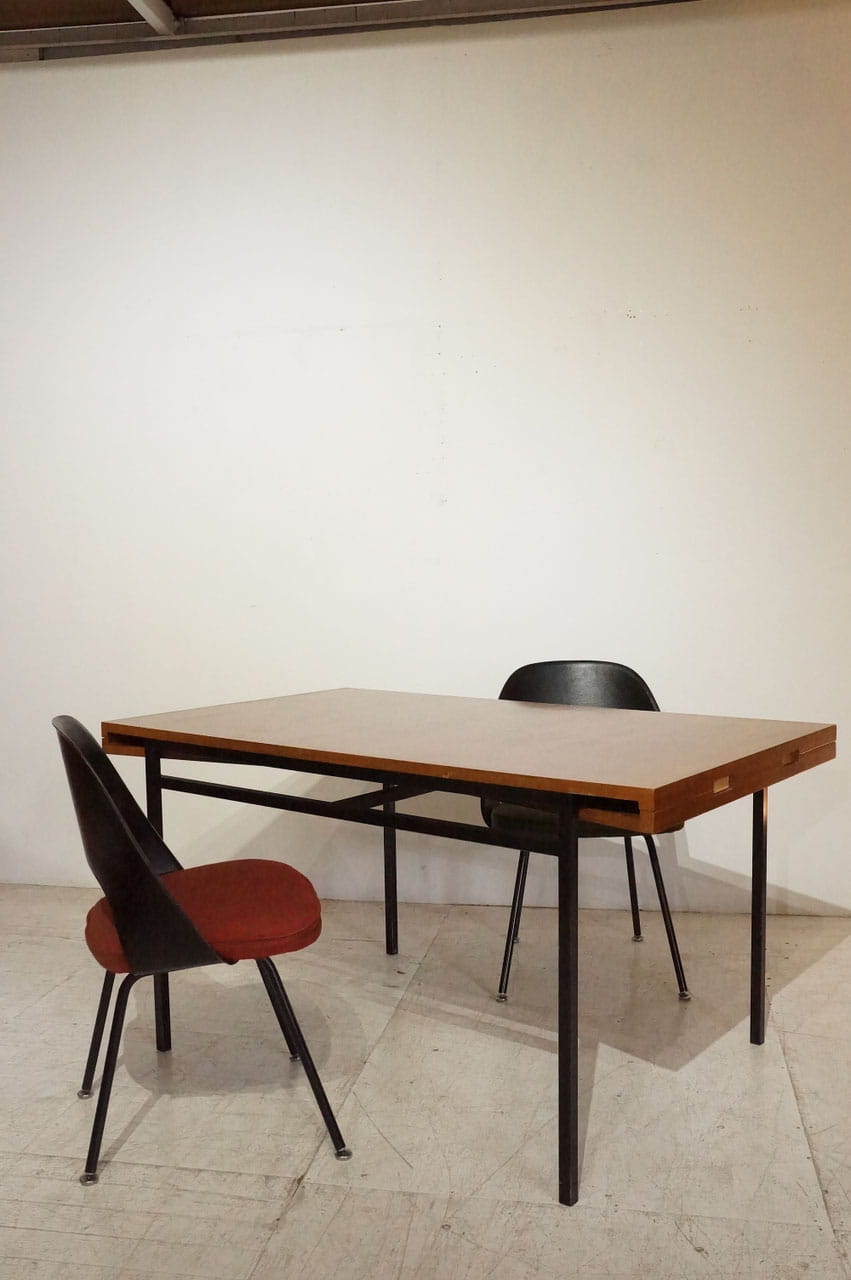 Table / Minvielle