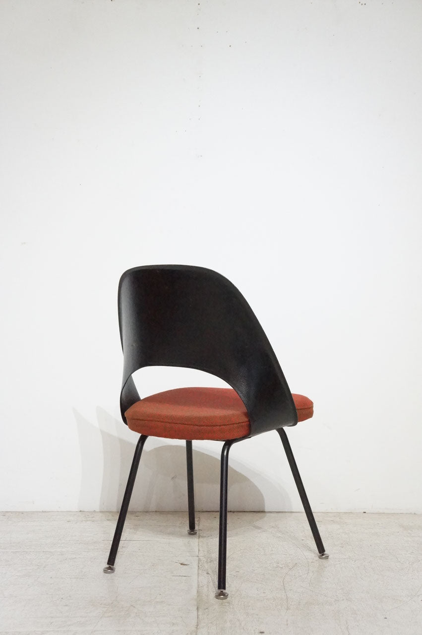 Exective Side Chair / Knoll