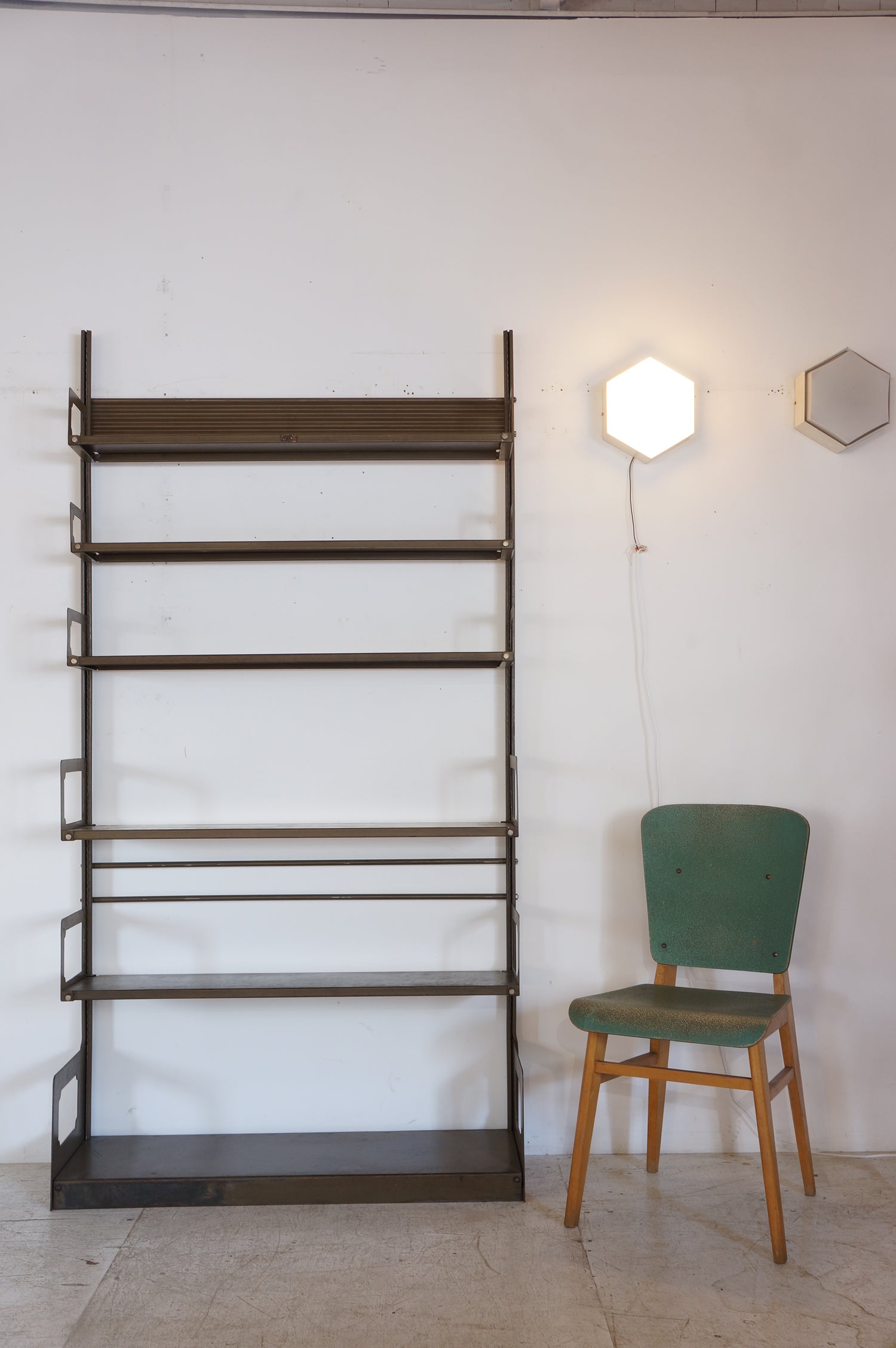 Metal Shelf /  STRAFOR