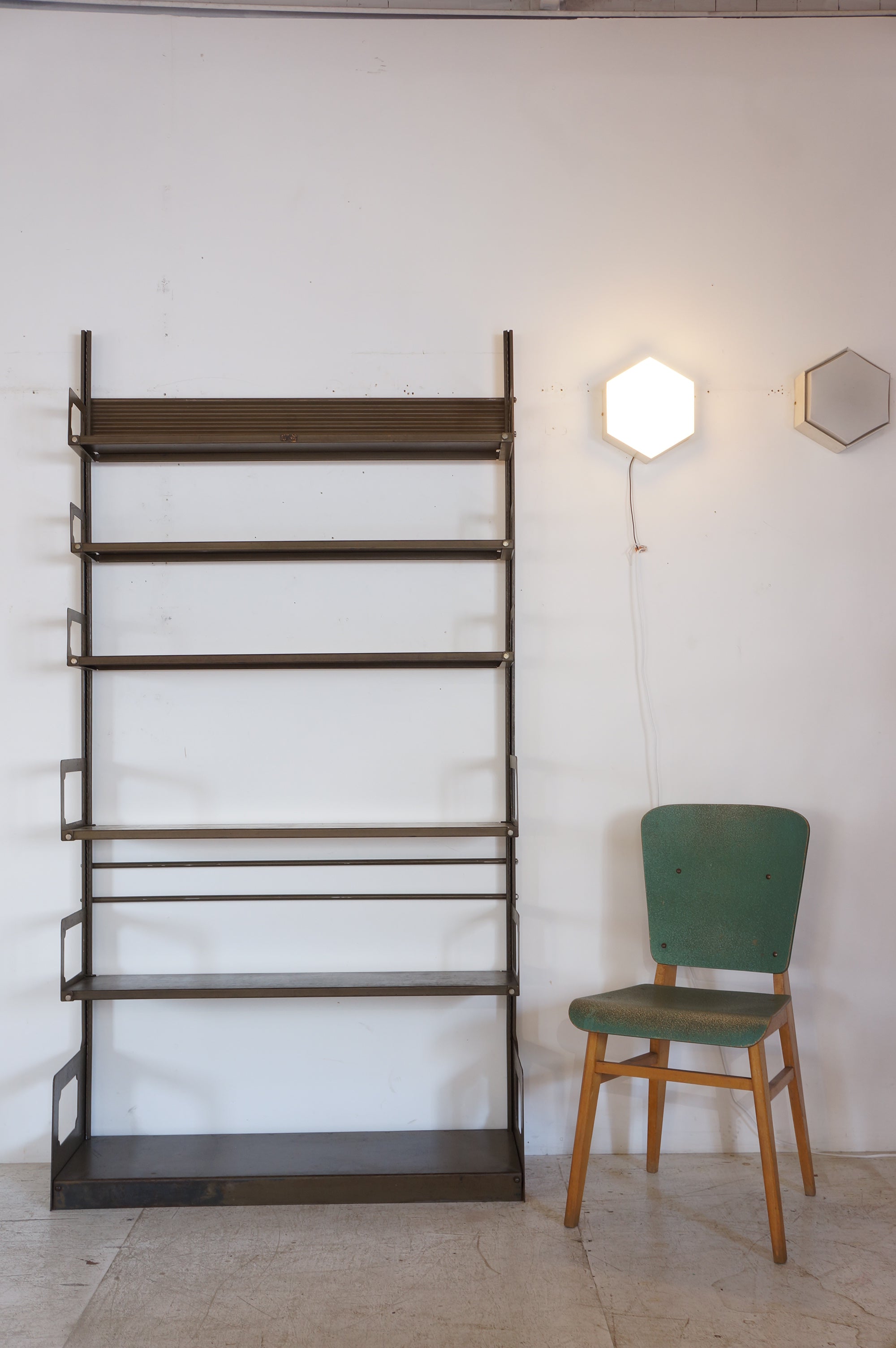 Metal Shelf /  STRAFOR
