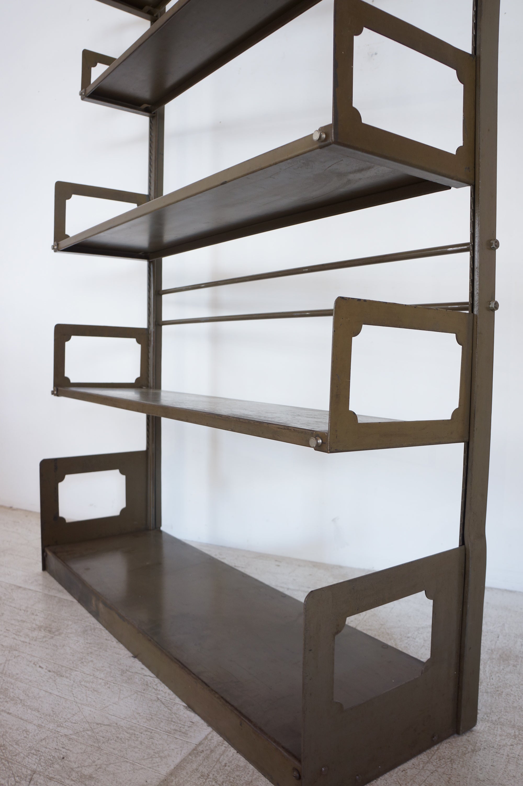 Metal Shelf /  STRAFOR