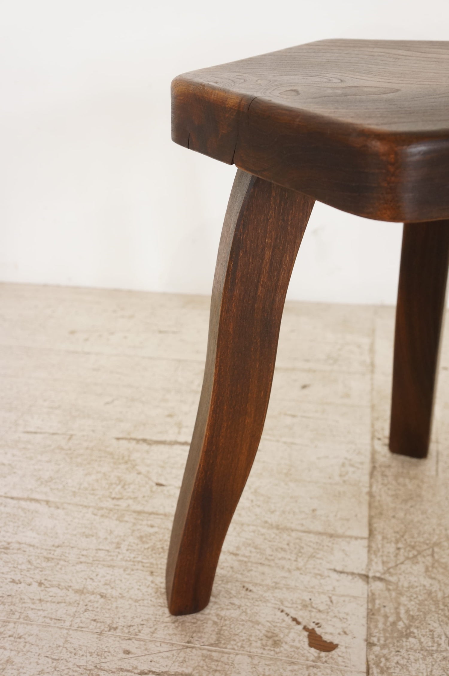 Tripod Stool /  Aranjou （商談中）