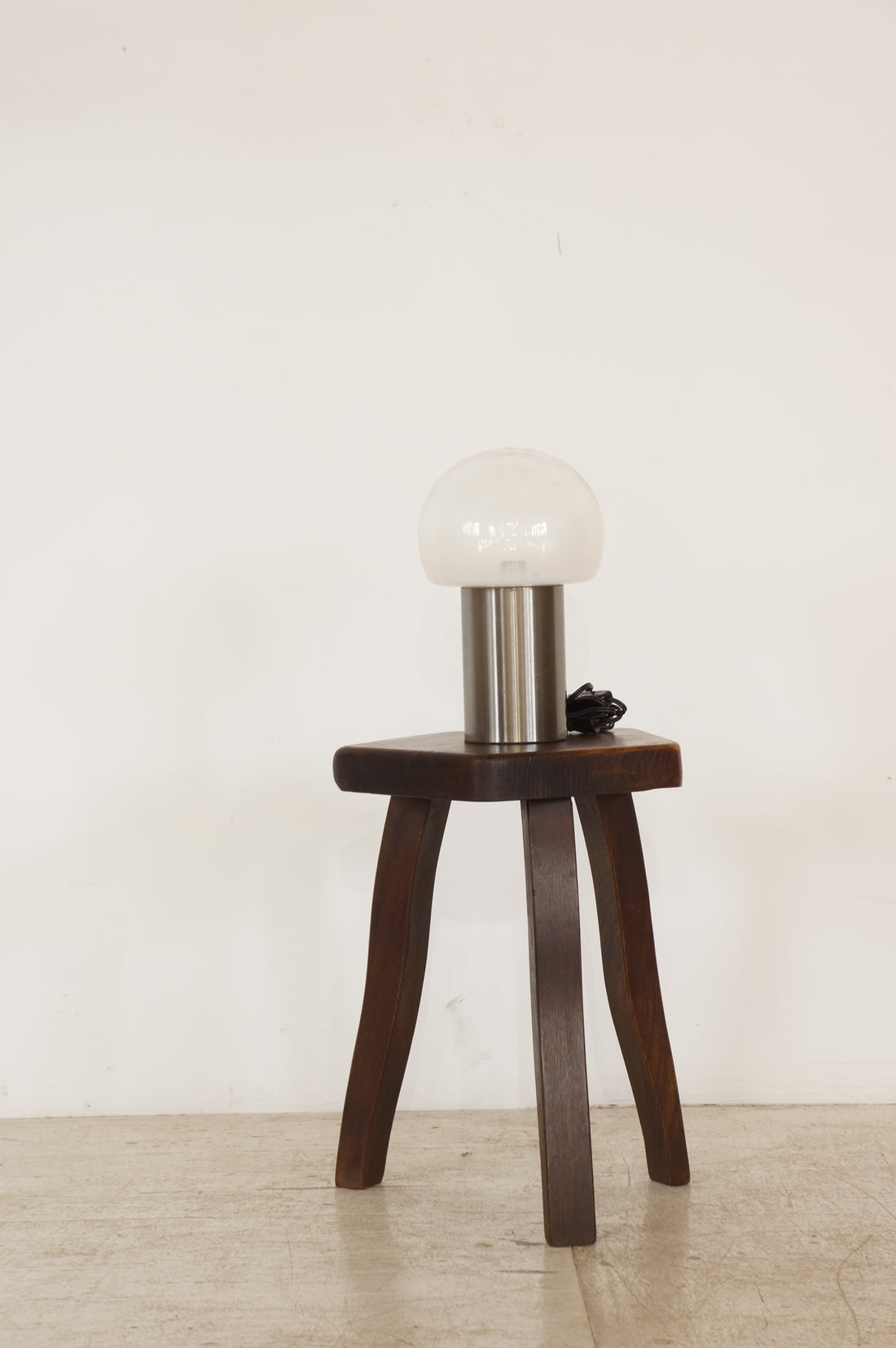 Tripod Stool / Aranjou