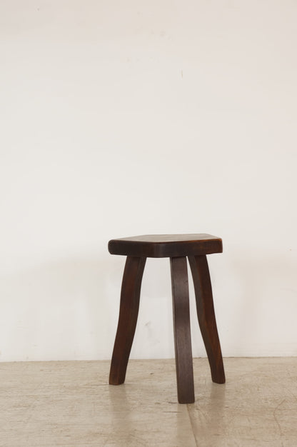 Tripod Stool / Aranjou