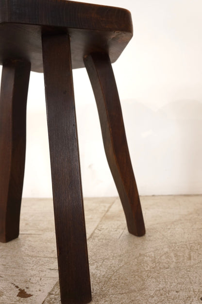 Tripod Stool / Aranjou