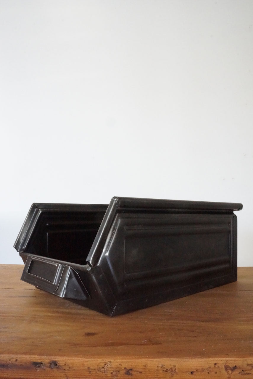 TOOL BOX
