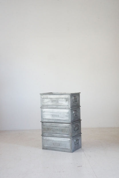 METAL BOX D