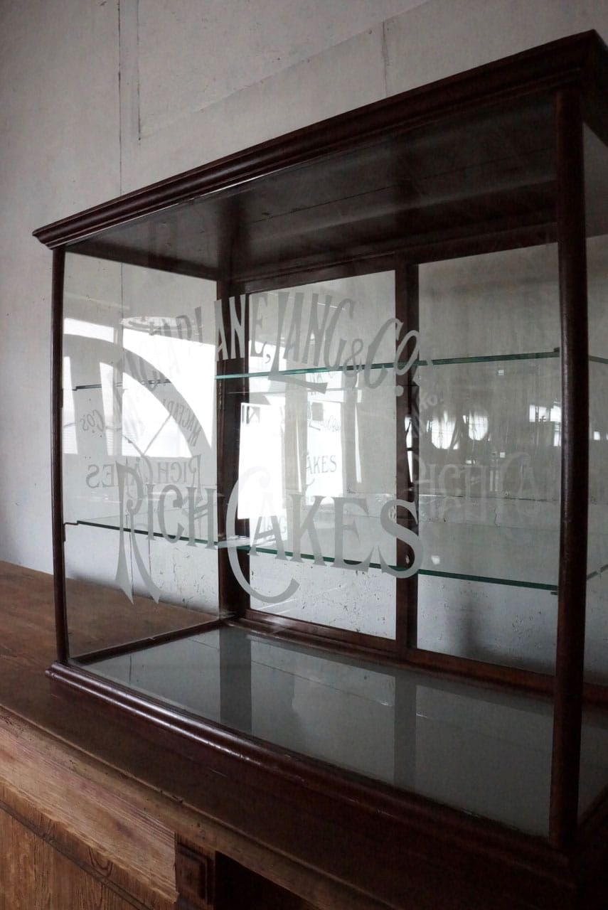 SHOWCASE