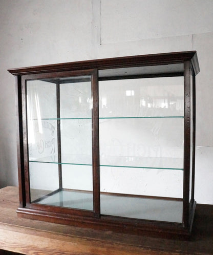 SHOWCASE