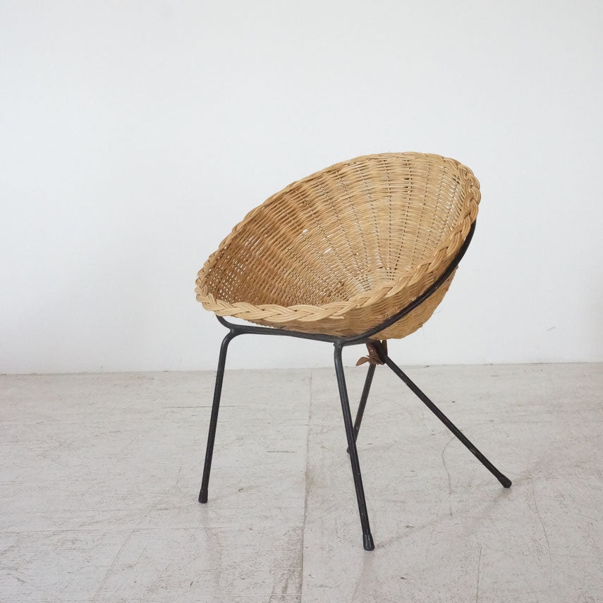 Wicker kids chair