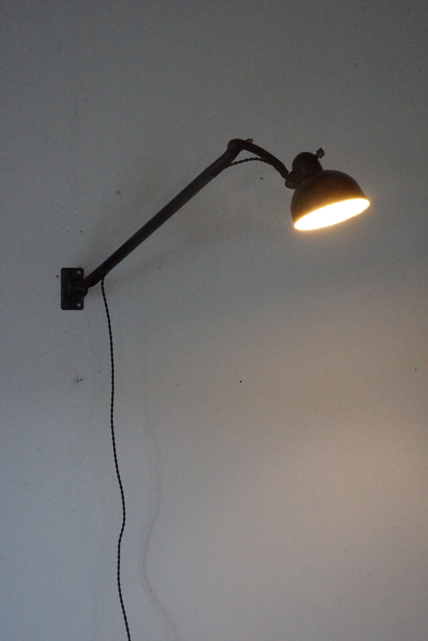 WALL LAMP