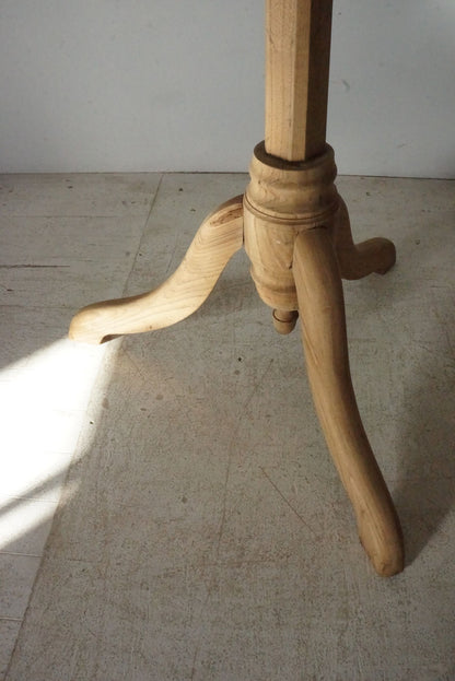 COAT STAND