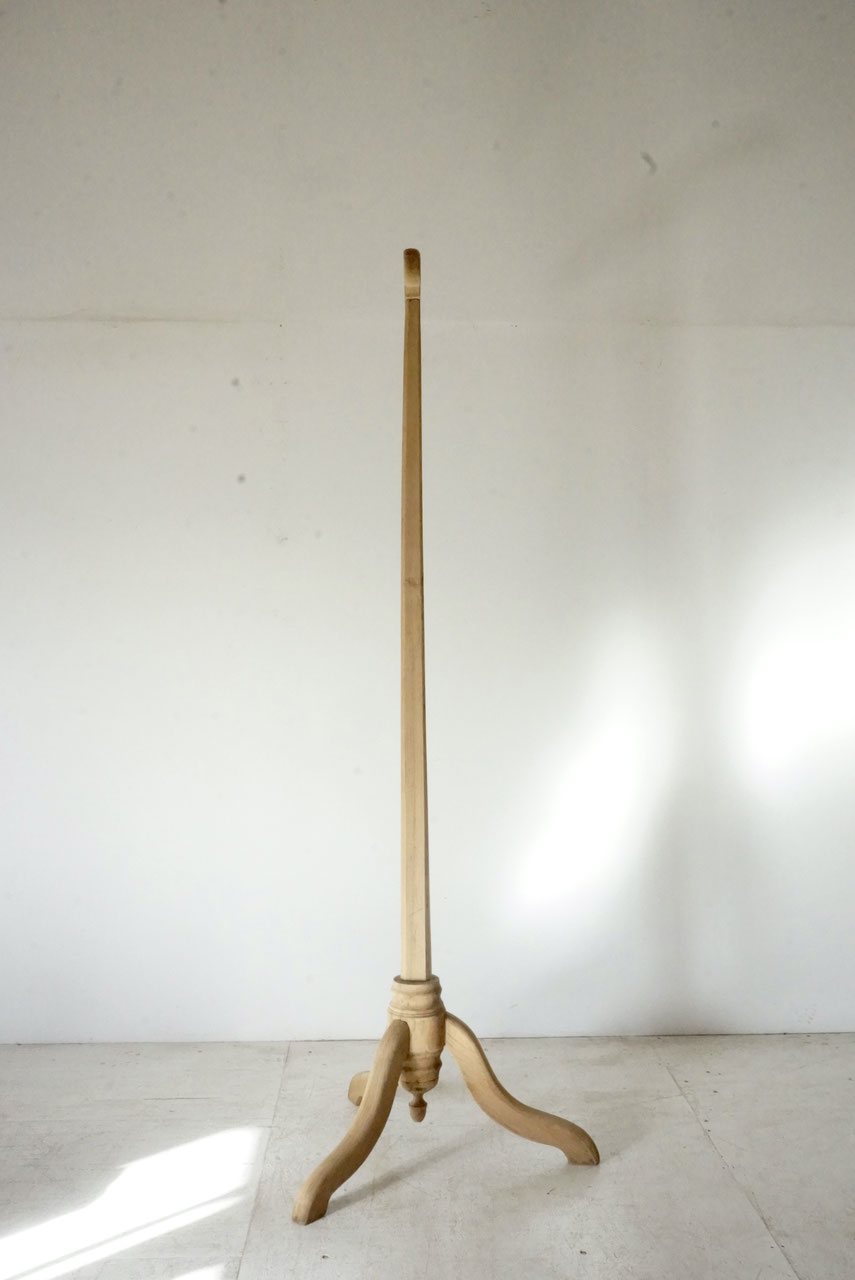 COAT STAND