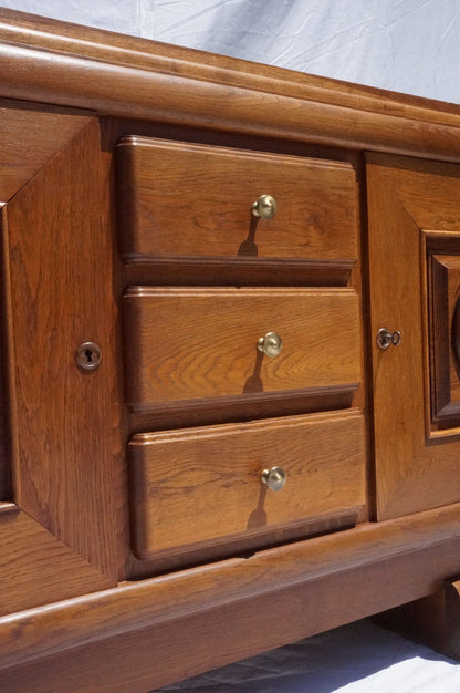 Side Board