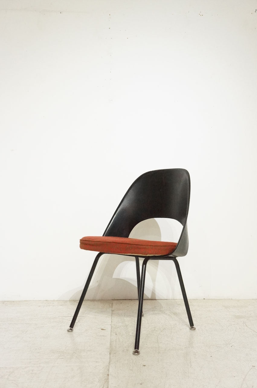 Exective Side Chair / Knoll