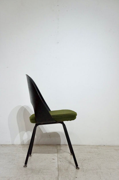 Exective Side Chair / Knoll