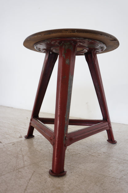 Stool / ROWAC