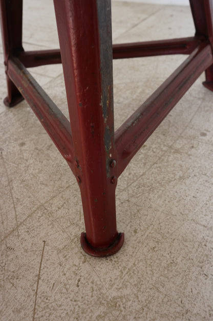 Stool / ROWAC