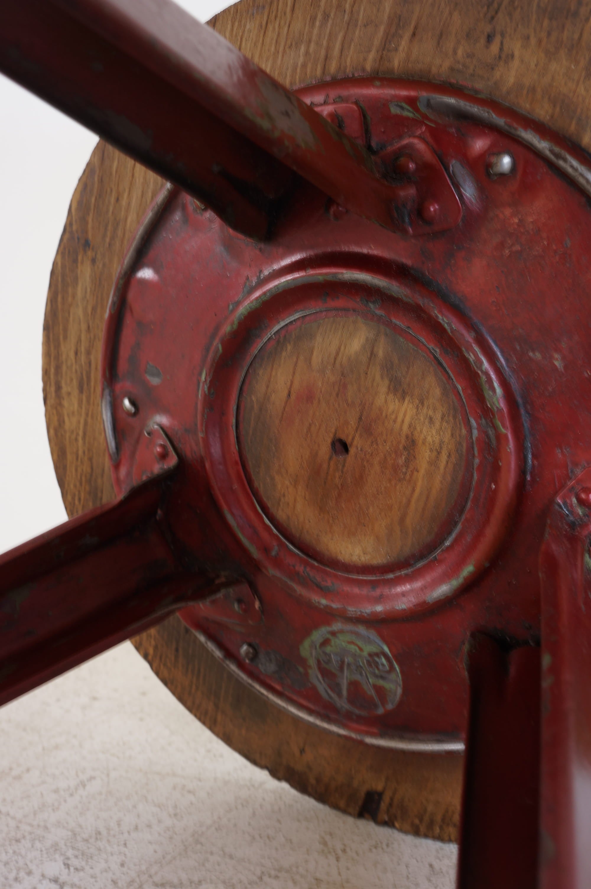 Stool / ROWAC