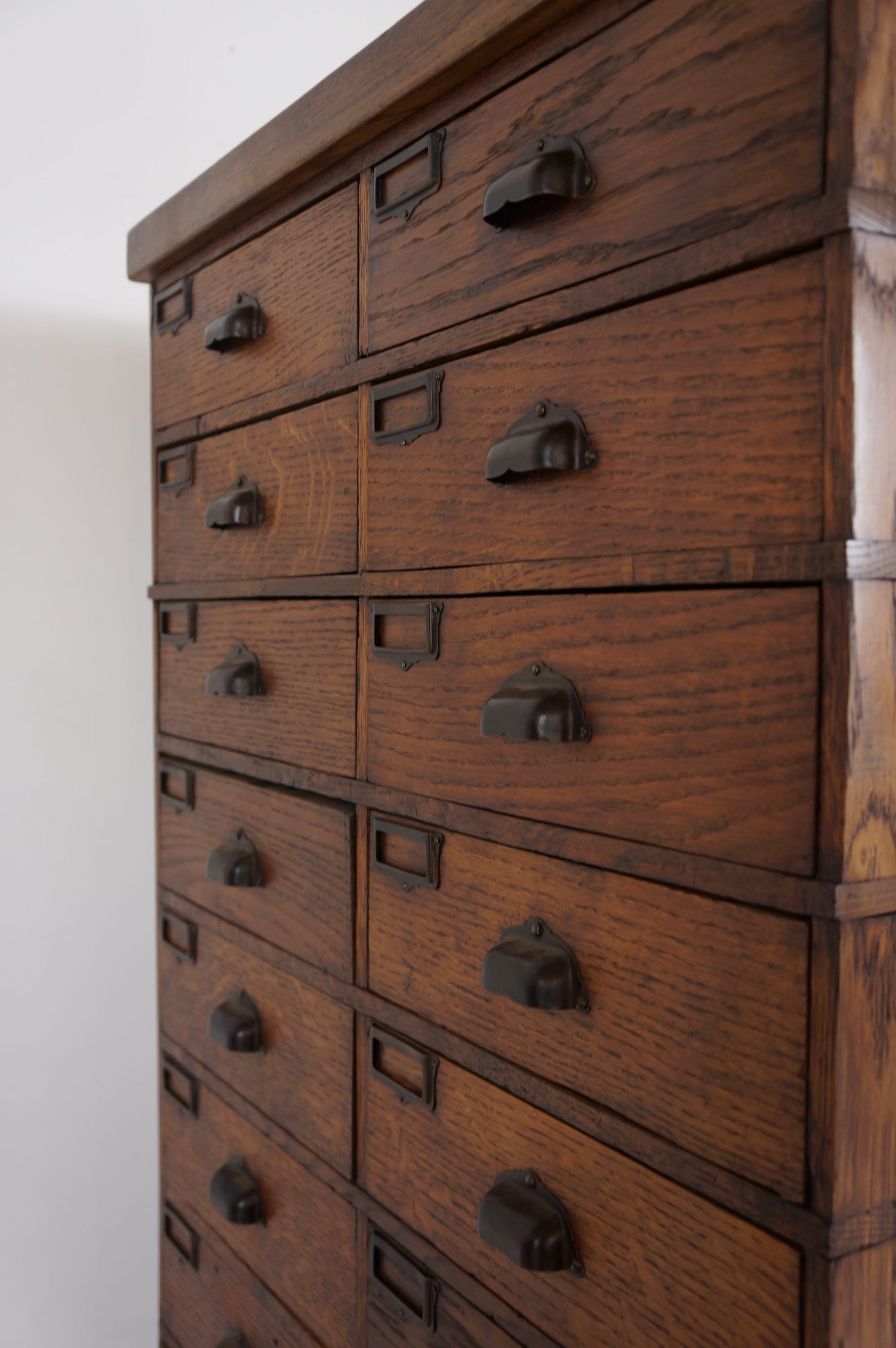 Wooden drawers cabinet