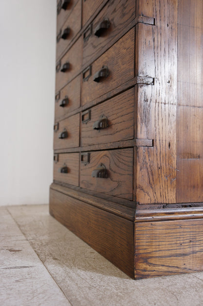 Wooden drawers cabinet