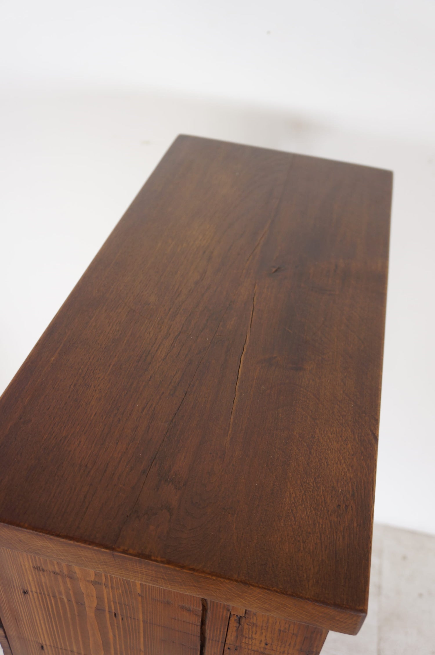Wooden drawers cabinet