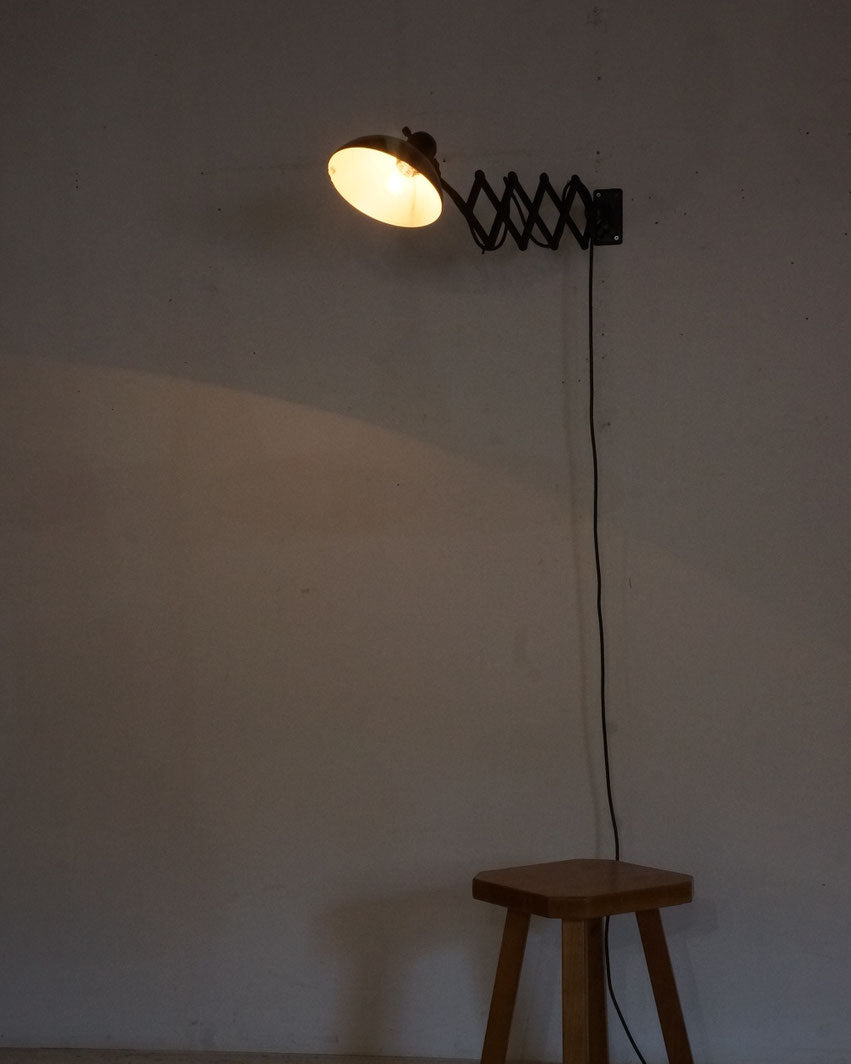 Scissor Lamp / Kaiser Idell  model 6718