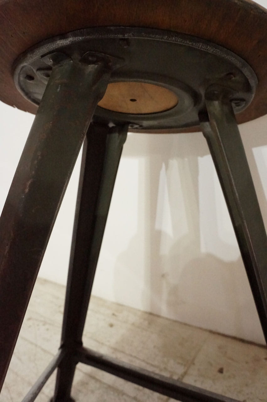 Stool / ROWA