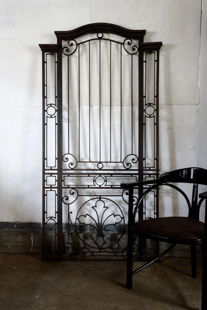 IRON GATE